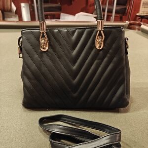 Elegant Black Quilted Handbag